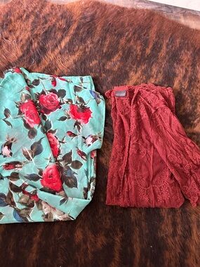 Shyanne Rust Lace duster with Mint Rose duster